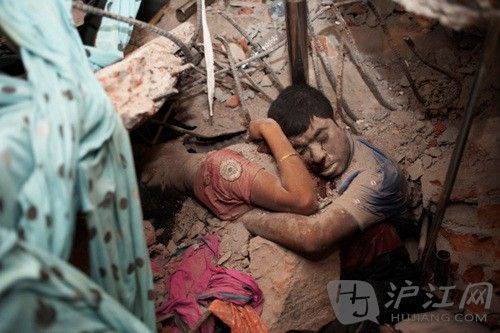 Taslima Akhter. Savar Dhaka, Bangladesh. April 24, 2013 2013424գϼ׶￨Ӱ˹ض On April 24, 2013 at around 9:00am, an eight-storied shopping complex collapsed in Savar Dhaka, Bangladesh. 2013424գʱ9ʱ, ϼ׶￨һ˲㽨1000¹