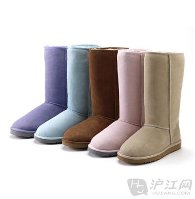 6. Wearing Uggs ѩѥ Before harshly judging someone for this unfortunate fashion choice, stop to think that they might just be lazy beyond belief, just like you! ȱŲʵжϱ˵ѡ񲻹ʱУʵһȺ˷ָˣһ