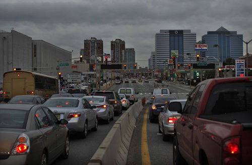 After Hurricane Sandy hit New York, getting into the Holland Tunnel got more difficult. 쫷ɣϯŦԼ֮󣬽øӼѡ
