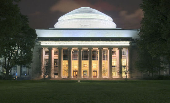 MIT(麻省理工，最新译名 买卖提)=理工科疯子天才奥斯维辛集中营
