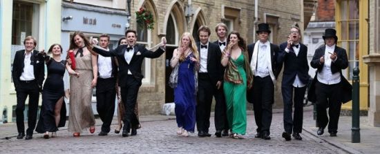 ����ѧ��Ҳ��� ������Ů�ݾƿ�