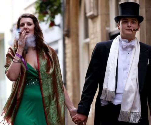 ����ѧ��Ҳ��� ������Ů�ݾƿ�