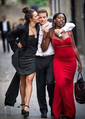 ����ѧ��Ҳ��� ������Ů�ݾƿ�