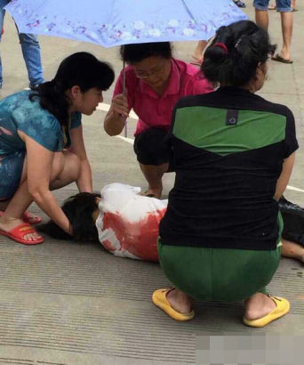 女大学生看望弟弟校园内遭其捅死