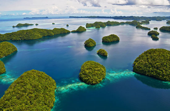 ϲкʯȺ(ROCK ISLANDS SOUTHERN LAGOON)