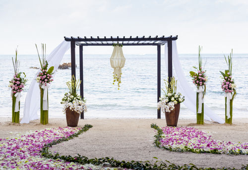 4. Beachfront wedding