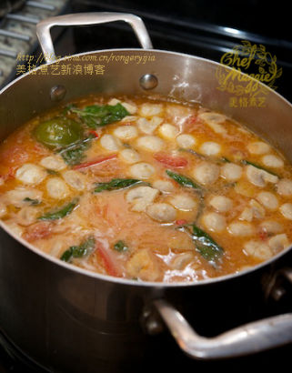 被誉为暹逻第一名吃的酸辣惹味冬荫功浓汤