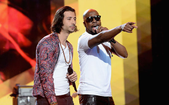 Magic feat. Wyclef Jean