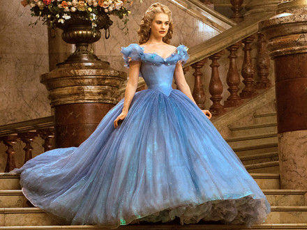 壕剧组： 灰姑娘的蓝长裙和水晶鞋都是真的！