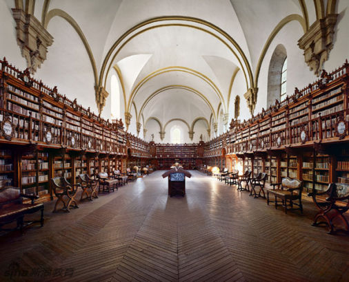 西班牙，撒拉曼加，撒拉曼加大学图书馆。University of Salamanca Library