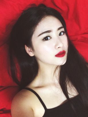 20岁西航女生清新面庞 演绎中国古典美