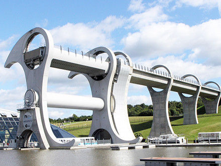 7.Falkirk Wheel, UK