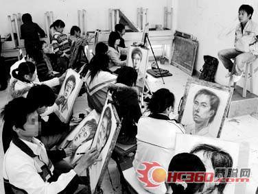 　　<b>参加艺考，就是为了能上大学</b>
