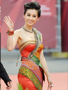 Chinese actress Huang Shengyi