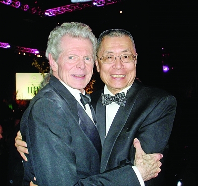 刘诗昆遇五十年前老对手 两钢琴家相拥泪湿衣襟_影音娱乐_新浪网