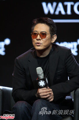 李连杰乐当"妻管严" 苏有朋确认明年开唱