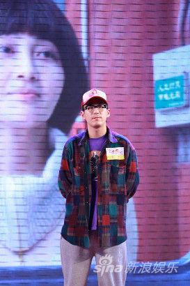 ��Ĭ���ݵ��Ӿ����С��