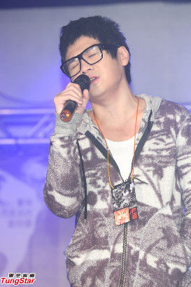 �ܸ������ݳ�