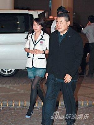 港媒曝<em>刘銮雄女友吕丽君</em>有望成北京政协委员 