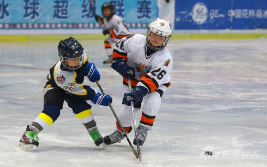 北京首体的冰球馆就是星二代最为集中的冰球俱乐部日常训练场地。郑福德/摄
