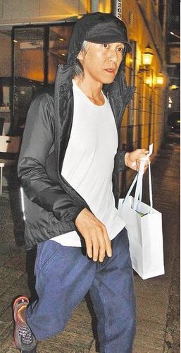 周星驰七夕密会长发女 vip房内把酒言欢