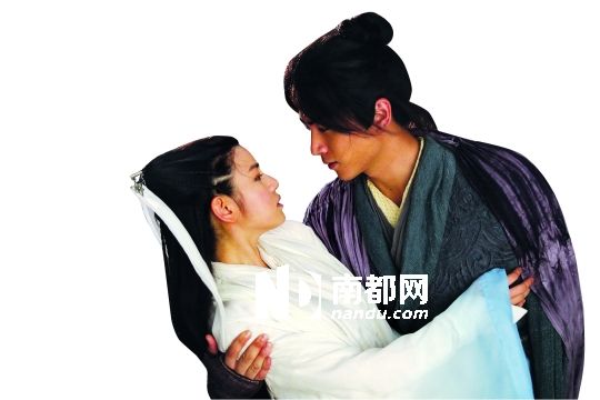 横店探访新《神雕》陈妍希陈晓抗压实录