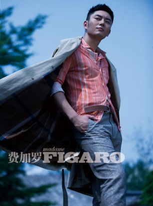 李东学《费加罗》