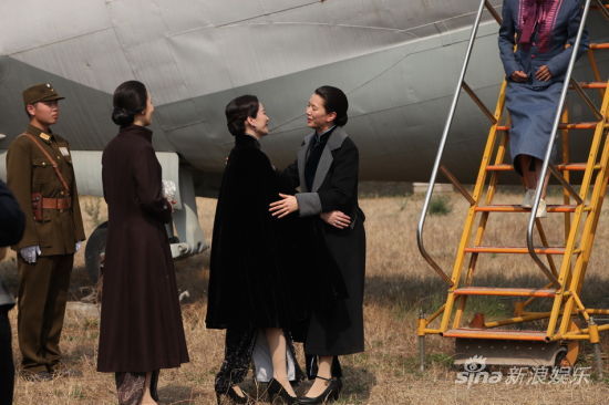 袁咏仪俞飞鸿演宋氏<em>姐妹</em> 穿旗袍秀身段_娱乐频