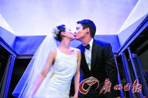 周迅婚礼被称像活动 一箭三雕创收入|周迅|明星