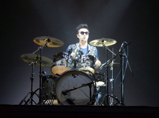 黄小琥萧煌奇没那么简单深圳献唱 - 娱乐派 -