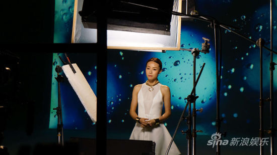 邓丽欣时隔四年再发声 新歌MV拍摄完成|邓丽欣