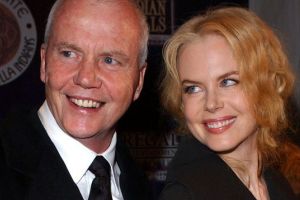 基德曼父亲意外身故 酒店内跌倒遭不幸