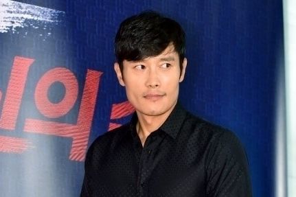 检察院经调查证实李秉宪未与勒索女交往