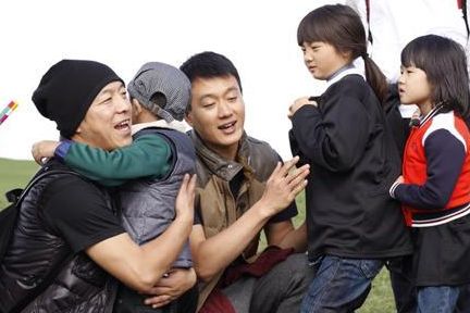 爸爸2迎大结局 黄渤佟大为做菜遭嫌弃