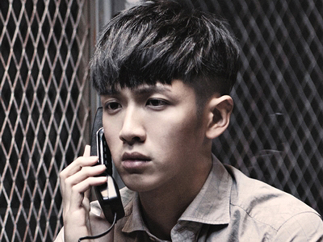 ����ף��Сʱ��4 ��ӦϷ�ݱ�ɾ�Ʊ�Ǹ