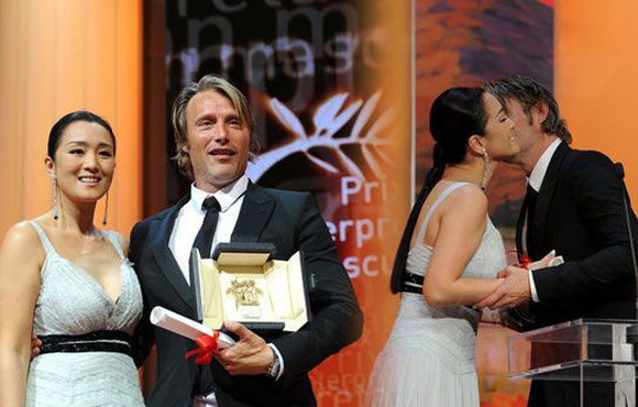 ���Ӱ�����ԡ���˹-�׿ƶ�ɭ�����ɵ�Ӱ���������Ա��Ů�ǹ���Ϊ��佱��