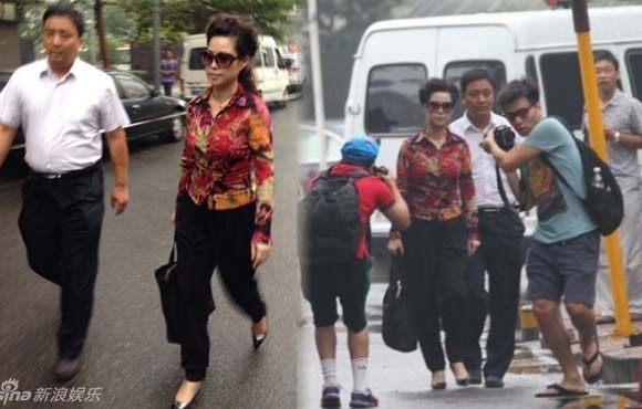 �θ�ִ﷨Ժ��Χ�� ��ͷǰ����ɫ�Ҵ�