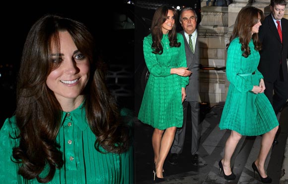 ���������������ȿ�Ļ��������ɫ����ȹװ�����������Ķ��ˣ��·���Ҳ����Ů��ζ��