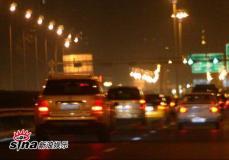 章子怡圣诞变装秀 似赴京郊看心理医生【图】