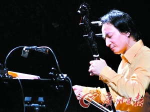 李军流行金曲夜 二胡催开《女人花》(图)|二胡