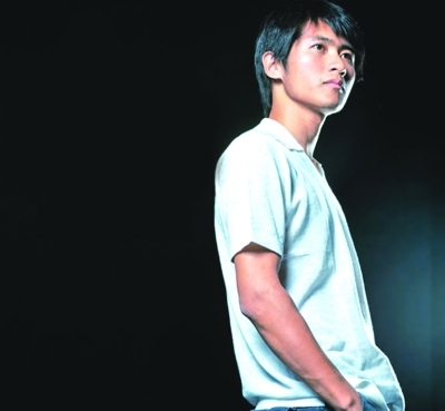 韩寒新书封面暗喻写作水准在金线之上|韩寒|我