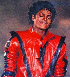 吴建豪新歌致敬MJ 穿上同款外套拍照|吴建豪|迈