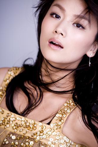 资料图片：曹曦文精美写真--金色梦幻