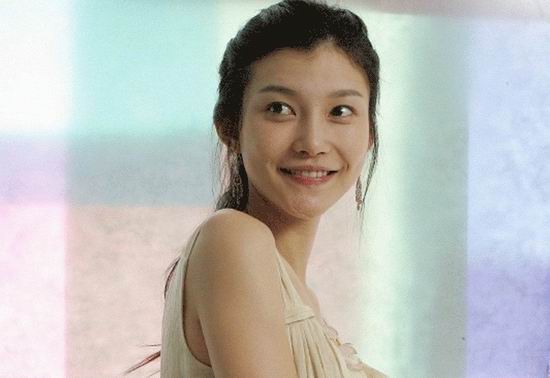 资料图片：《毒爱》女二号车艺莲精美写真(6)