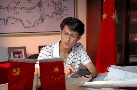 资料图片:电视剧《博士县长》精彩剧照(7)