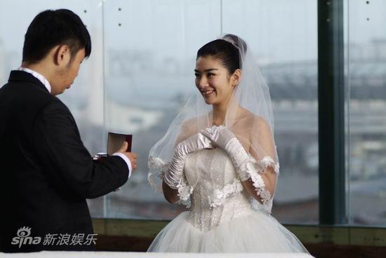 资料:电影《倔强萝卜》黄奕杜海涛剧照(6)