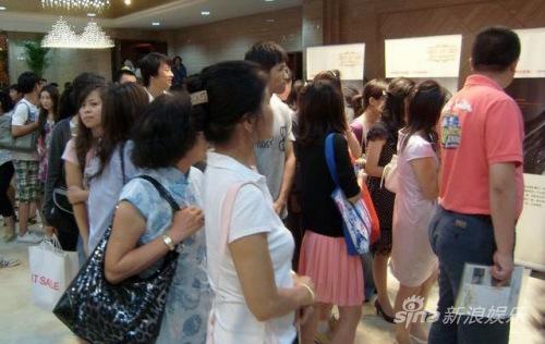 时尚《玫瑰》北京二轮热演8月赴南京(图)