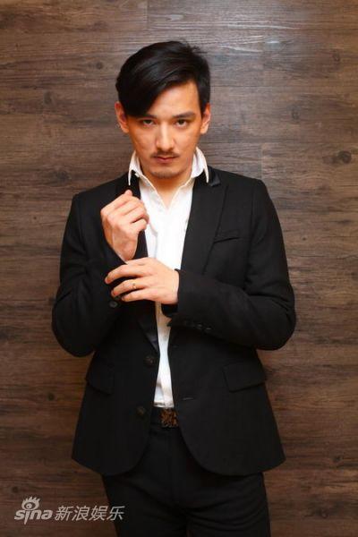 资料:话剧《魔女的回眸》造型照-苏俊杰饰