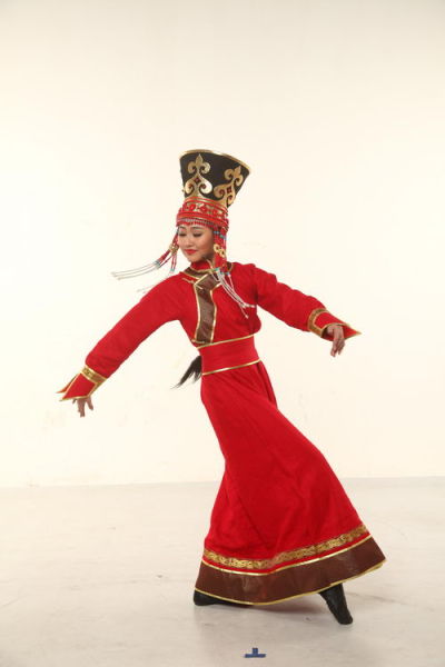 资料:舞剧《蒙古传说》演员-赛娜