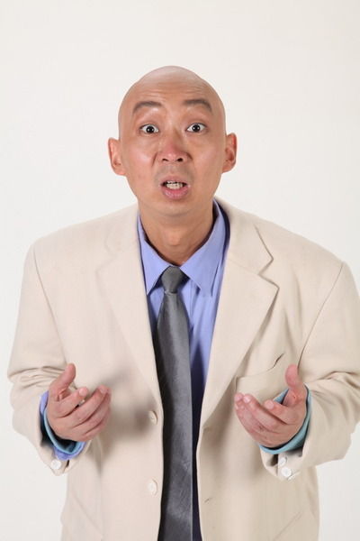 话剧新人黄飞领衔青春版《阳台》开锣